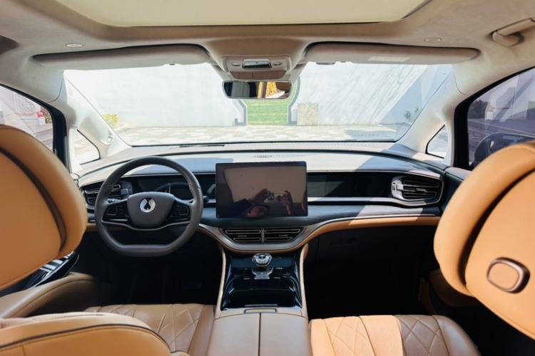 Used Denza D9 2022 DM-i 970 Four-Wheel Drive Flagship Model