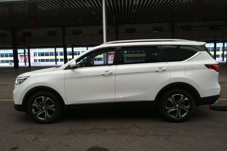 Used Oshan COS1 2018 1.5T Automatic Smart 7-Seater