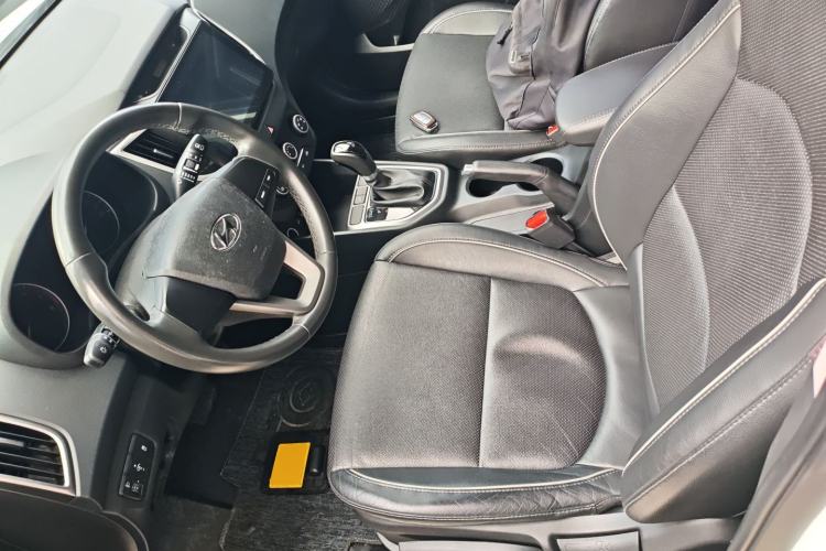 Used Hyundai ix25 2015 1.6L Automatic Two-Wheel Drive Smart GLS Trim
