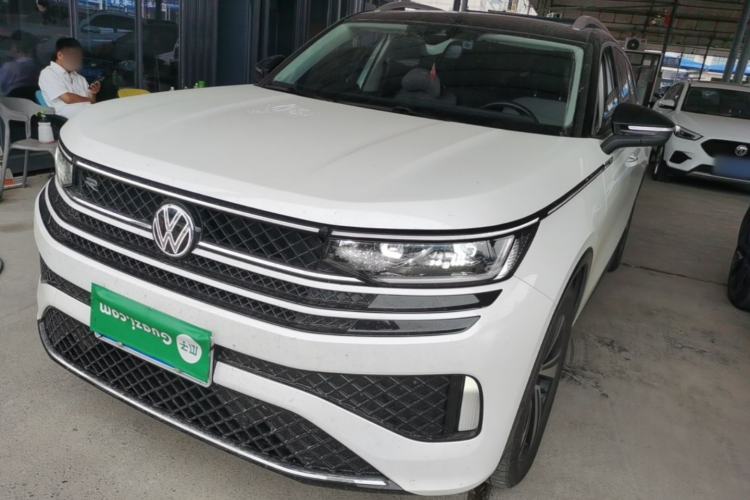 Used Volkswagen Tavendor 2024 380TSI All-Wheel Drive R-Line Cruise Edition