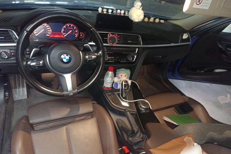 Used BMW 3 Series 2019 320Li M Sport Package Center Console