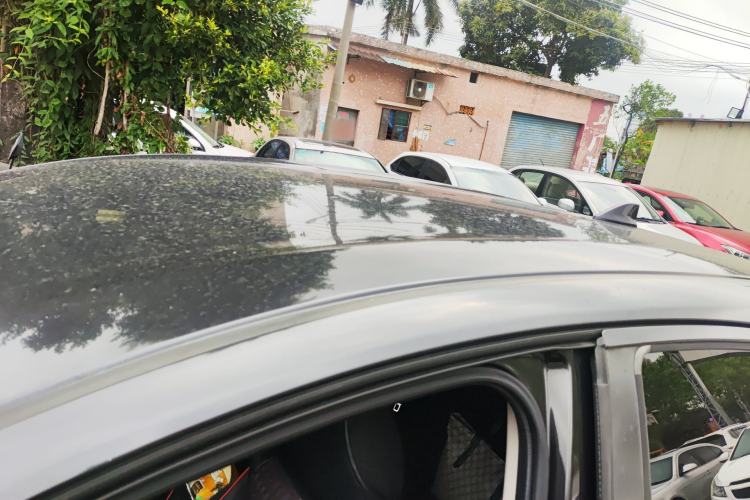 Used Honda Vezel 2015 1.5L CVT two-wheel drive Comfort trim Roof