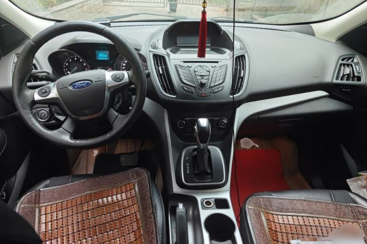 Used Ford Kuga 2013 1.6L GTDi Two-Wheel-Drive Trend Model