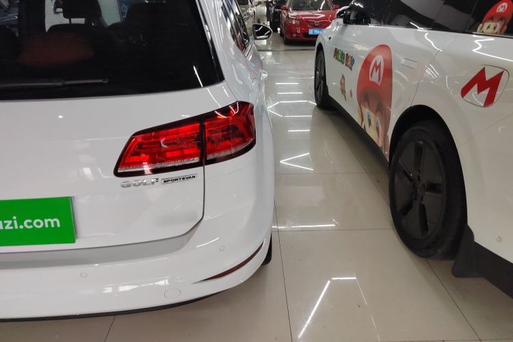 Used Volkswagen Golf Sportsvan 2016 280TSI Automatic Luxury Model Right Rear Taillight