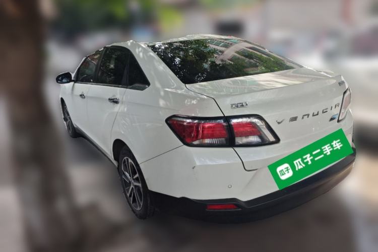 Used Venucia D60 2019 1.6L XL CVT Smart Connect Elite Edition