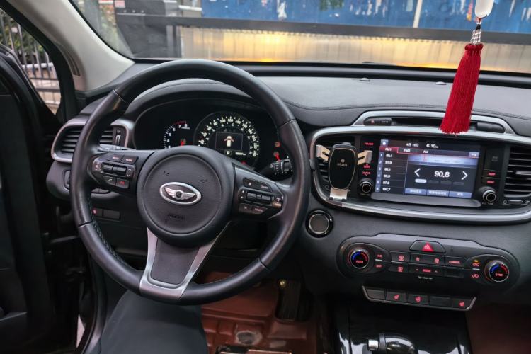 Used Kia Sorento 2015 Sorento L 2.4L Gasoline 4WD Elite Edition 5 Seats China IV Standard Steering Wheel