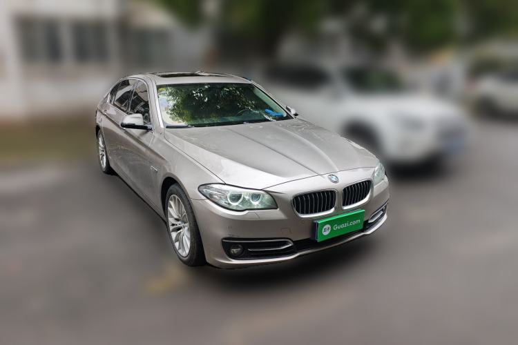 Used BMW 5 Series 2017 525Li Leading Model
