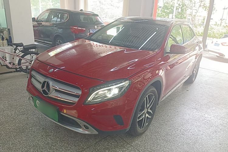 Mercedes-Benz GLA 2015 GLA 200 Fashion Model usado