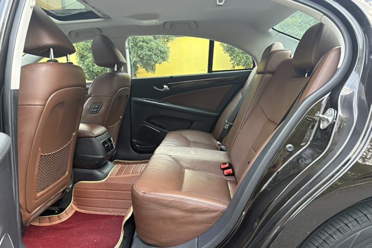 Used Hongqi H7 2015 2.0T Luxury Model