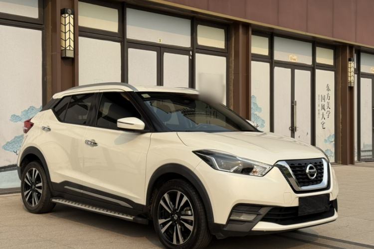 Used Nissan Kicks 2021 1.5L XV CVT Smart Connect Luxury Edition Exterior 2