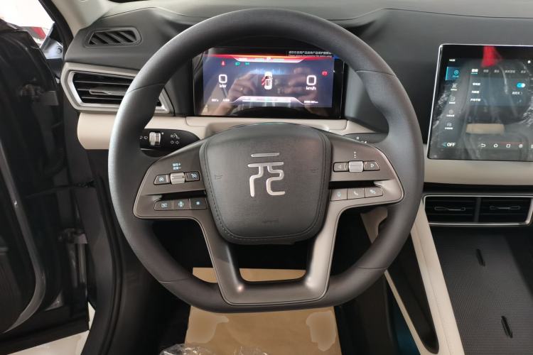 Used BYD Yuan UP 2025 Model 301KM Leading Version Steering Wheel