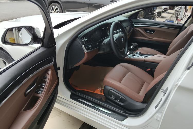 Used BMW 5 Series 2017 520Li Elegant Edition
