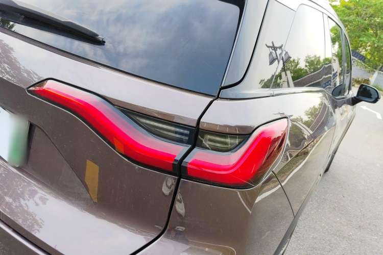 Used Nio ES8 2020 415 km Signature Edition 6-Seater Version