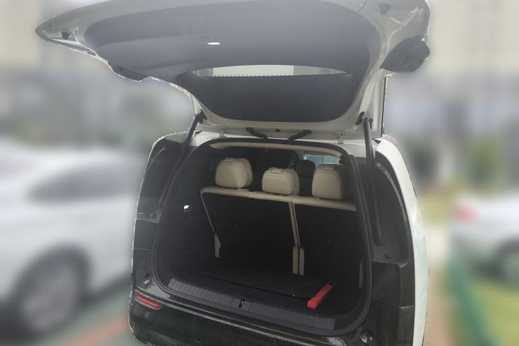 Used Li Auto MEGA 2025 Home Family Special Edition Trunk