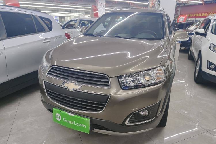 Used Chevrolet Captiva 2015 2.4L 4x4 Flagship Edition 7-Seater