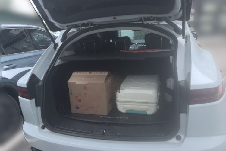 Used Jaguar E-PACE 2018 P200 China VI Trunk