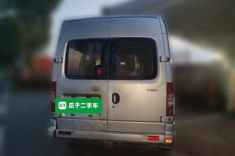 Used SAIC MAXUS Xintu V80 2021 2.0T Manual Classic Aoyuntong Long Wheelbase Mid-Roof 6/7/8/9-Seater Rear