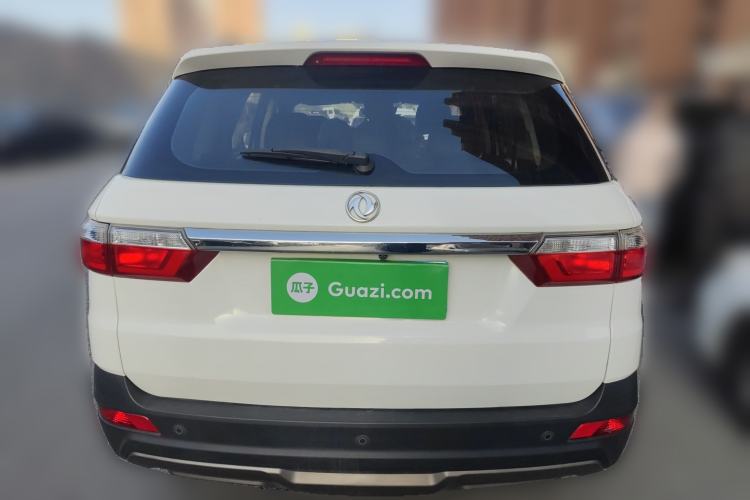 Used Dongfeng Fengon S560 2018 Upgraded Model 1.8L CVT Prestige 7-Seater Rear