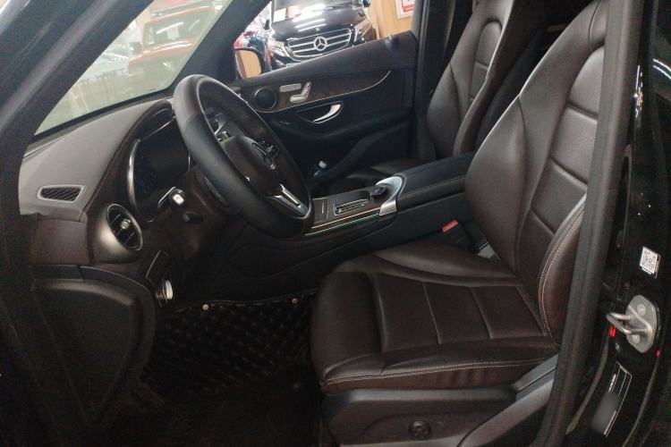 Used Mercedes-Benz GLC 2022 Refreshed GLC 300 L 4MATIC Dynamic Edition Prestige Version Left Front Seat