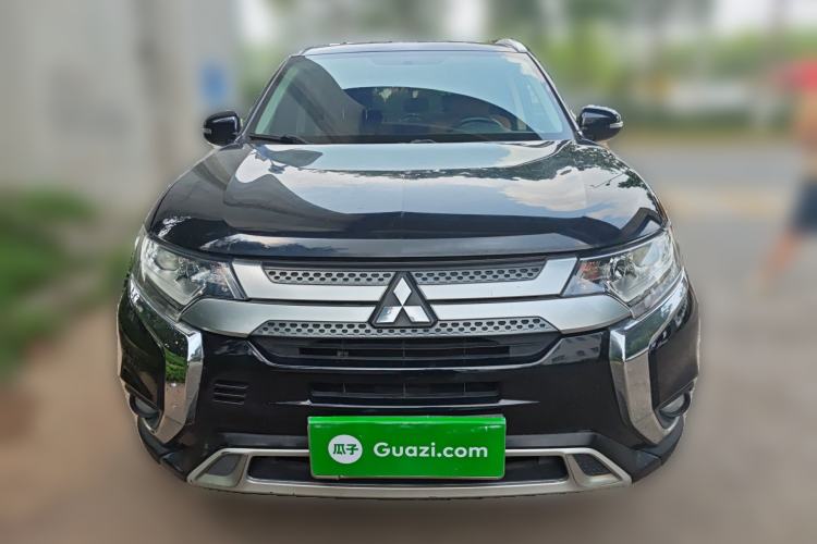 Used Mitsubishi Outlander 2019 2.0L Two-Wheel Drive Comfort Edition 5 Seats China V Standard
