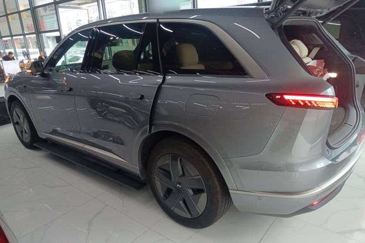 Used ONVO Luxeed L90 2025 Model—Max Six-Seater Version