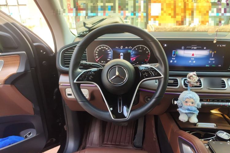 Used Mercedes-Benz GLE 2024 GLE 450 4MATIC Stylish Model Steering Wheel