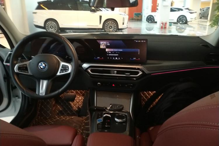 Used BMW i3 2022 eDrive 35 L Interior 2
