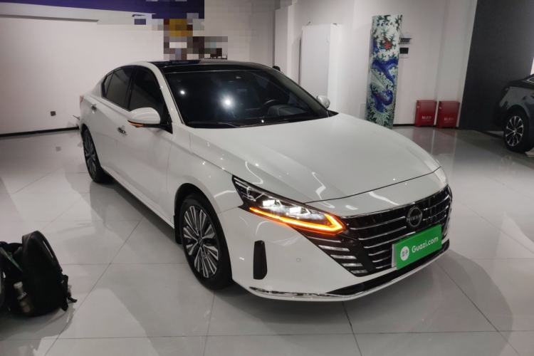 Used Nissan Teana 2022 2.0L XL-Upr Enjoyment Edition Front Right 45 Deg