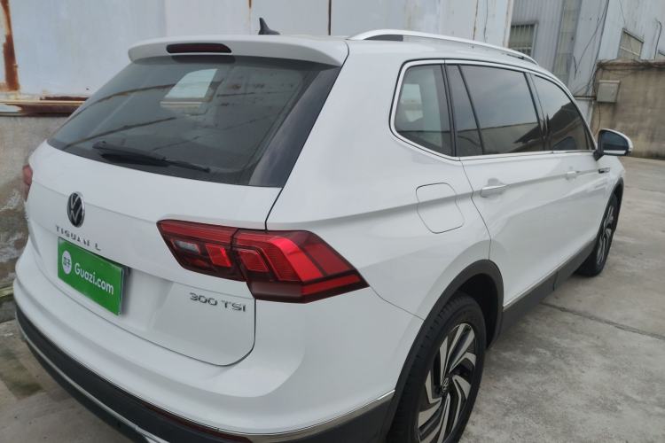 Used Volkswagen Tiguan L 2024 300TSI Automatic Two-Wheel Drive Smart Edition
