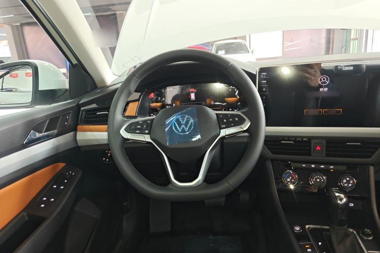 Used Volkswagen Bora 2025 Facelifted 200TSI DSG Yuexing Navigation Edition
