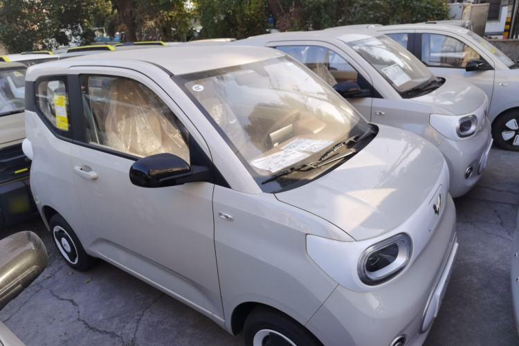 Used Wuling Hongguang MINIEV 2024 3rd Generation 215km Youth Edition
