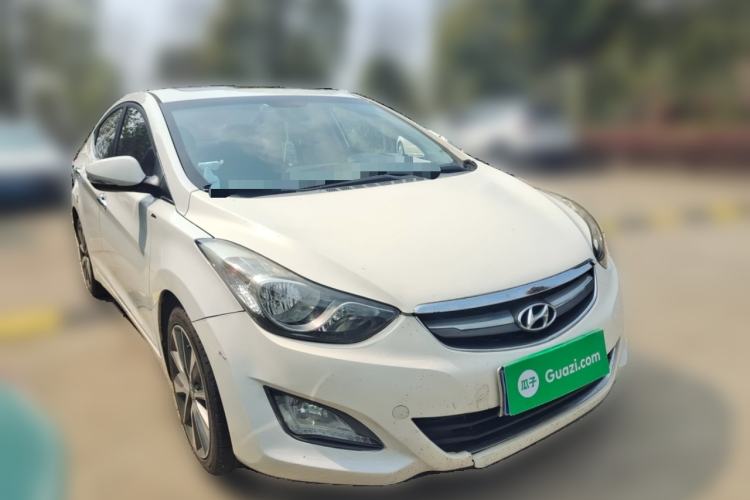 Used Hyundai Elantra (5th Generation / Langdong) 2015 1.6L Automatic Leading Model Front Right 45 Deg