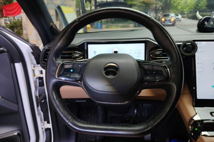 Used Nio ES8 2020 415 KM Signature Edition 7-Seater Version
