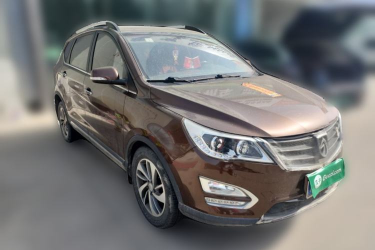Used Baojun 560 2016 1.5T Manual Luxury Model
