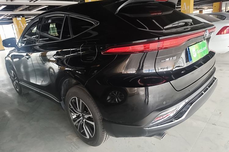 Used Toyota Harrier 2022 2.0L CVT Two-Wheel Drive Luxury Edition
