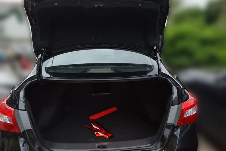 Used Nissan Sylphy 2016 1.6 XL CVT Deluxe Edition Trunk