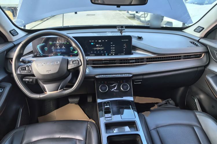 Used EXEED Zhuifeng C-DM 2022 1.5 TCI-DHT 105 km "Chengfeng Qi" Edition
