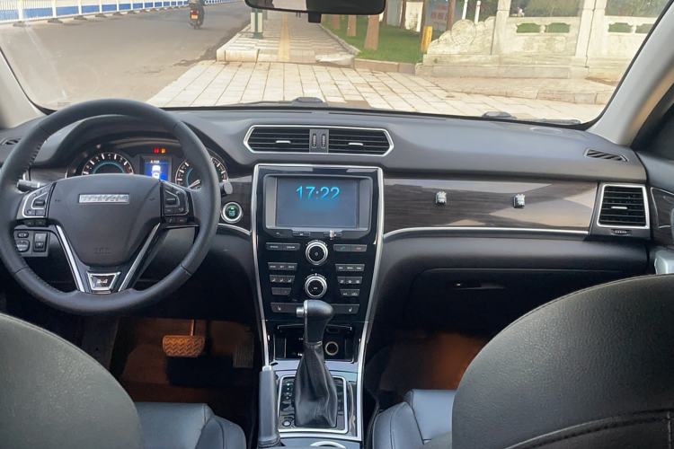 Used Haval H2 2016 Red Label 1.5T Automatic Two-Wheel Drive Elite Model