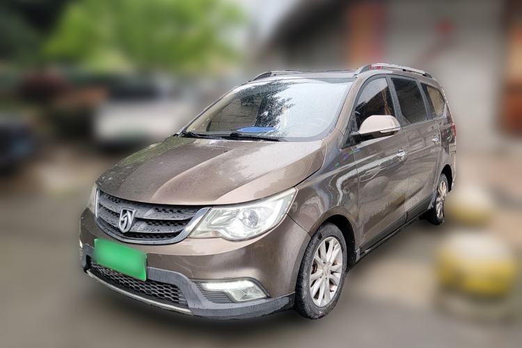 Used Baojun 730 2014 1.5L manual luxury trim 7 seats