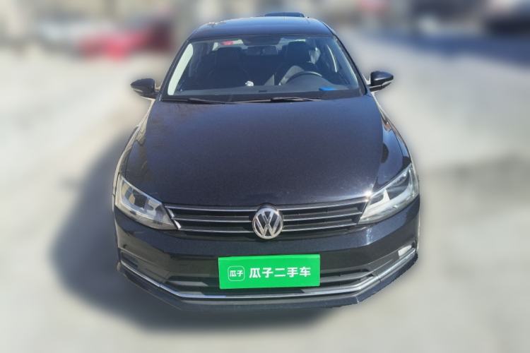 Used Volkswagen Sagitar 2015 230TSI Manual Comfort Version Front