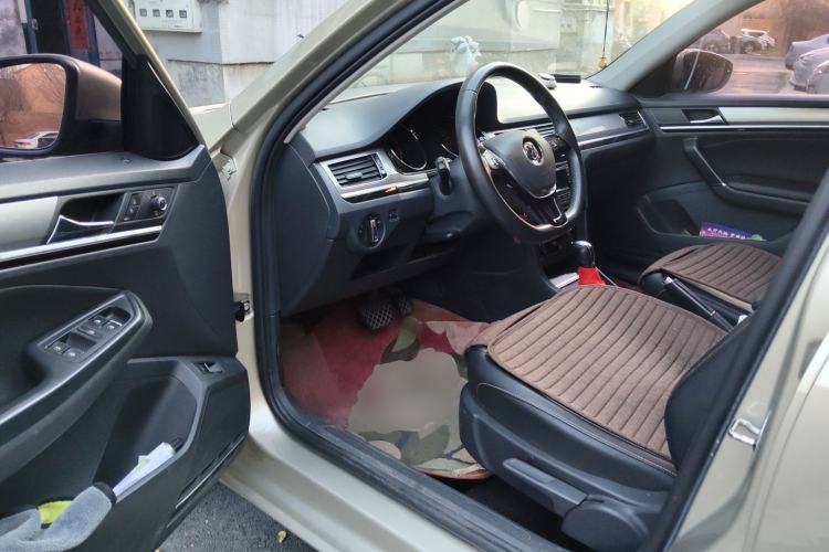 Used Volkswagen Bora 2018 1.5L Automatic Comfort Model Driver Seat