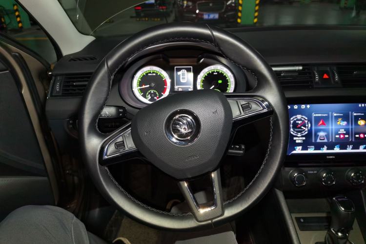 Used Skoda Octavia 2018 1.6L Automatic Luxury Edition
