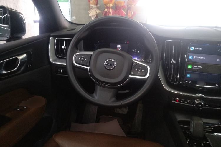 Used Volvo XC60 2022 B5 4x4 Zhiyi Luxury Edition
