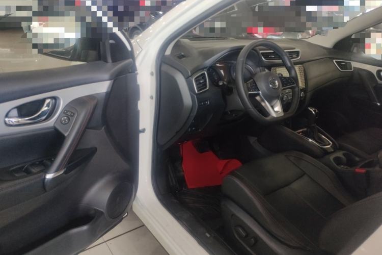 Used Nissan Qashqai 2021 2.0L CVT Luxury Edition Driver Seat