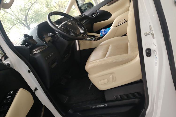 Used Toyota Alphard 2021 Dual-Motor 2.5L Premium Edition Left Front Seat