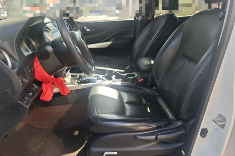 Used Nissan Terra 2020 2.5L XL Upper Automatic Two-Wheel Drive Luxury Edition
