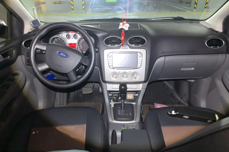 Used Ford Focus 2013 Hatchback Classic 1.8L Automatic Base Model
