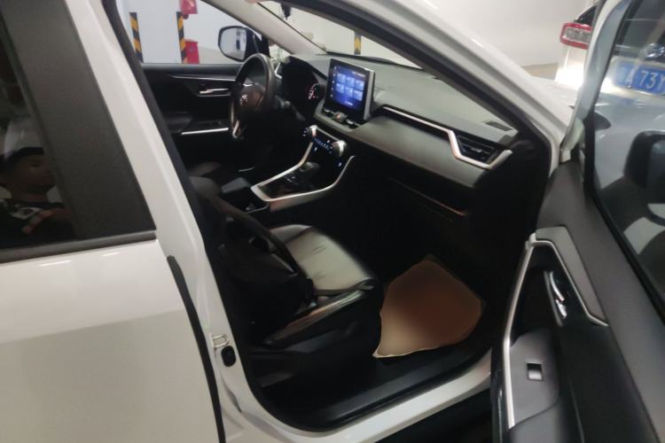 Used Toyota RAV4 2022 2.0L CVT Two-Wheel Drive Fashion Edition Right Front Seat