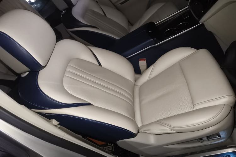 Used Buick GL8 2021 ES Landtrek 653T Comfort Edition Right Front Seat