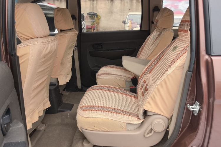 Used Wuling Hongguang 2014 1.5L S Standard Version
